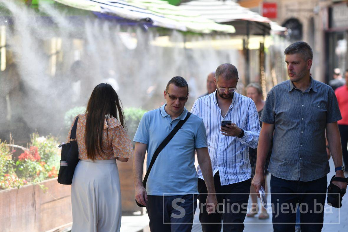 Foto: N.G / Radiosarajevo.ba/Sarajevske gradske ulice na 30+